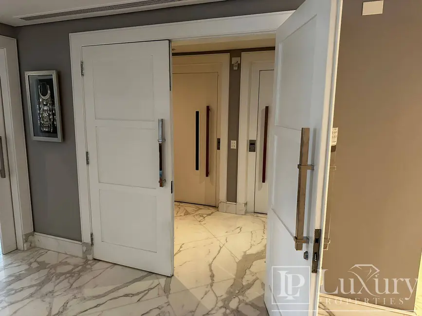 Apartamento com 3 quartos à venda, 465m2 em Jardim Europa, São Paulo - SP - imagem 2 Foto 2 de Apartamento com 3 quartos à venda, 465m2 em Jardim Europa, São Paulo - SP