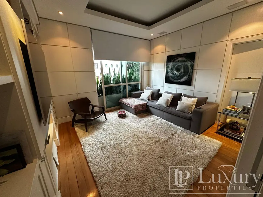 Apartamento com 3 quartos à venda, 465m2 em Jardim Europa, São Paulo - SP - imagem 4 Foto 4 de Apartamento com 3 quartos à venda, 465m2 em Jardim Europa, São Paulo - SP