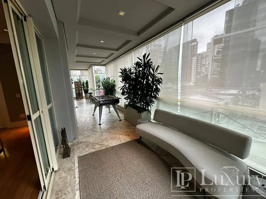 Apartamento com 3 quartos à venda, 465m2 em Jardim Europa, São Paulo - SP - imagem 8 Foto 8 de Apartamento com 3 quartos à venda, 465m2 em Jardim Europa, São Paulo - SP