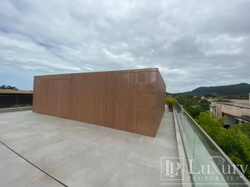 Foto 9 de Casa com 4 quartos à venda em Sao Sebastiao - SP