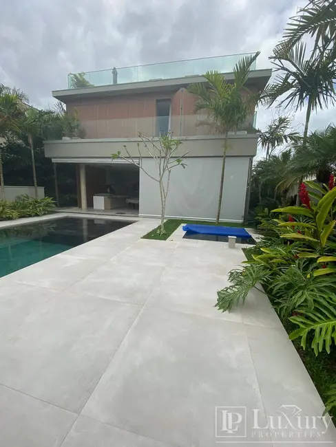 Foto 7 de Casa com 4 quartos à venda em Sao Sebastiao - SP