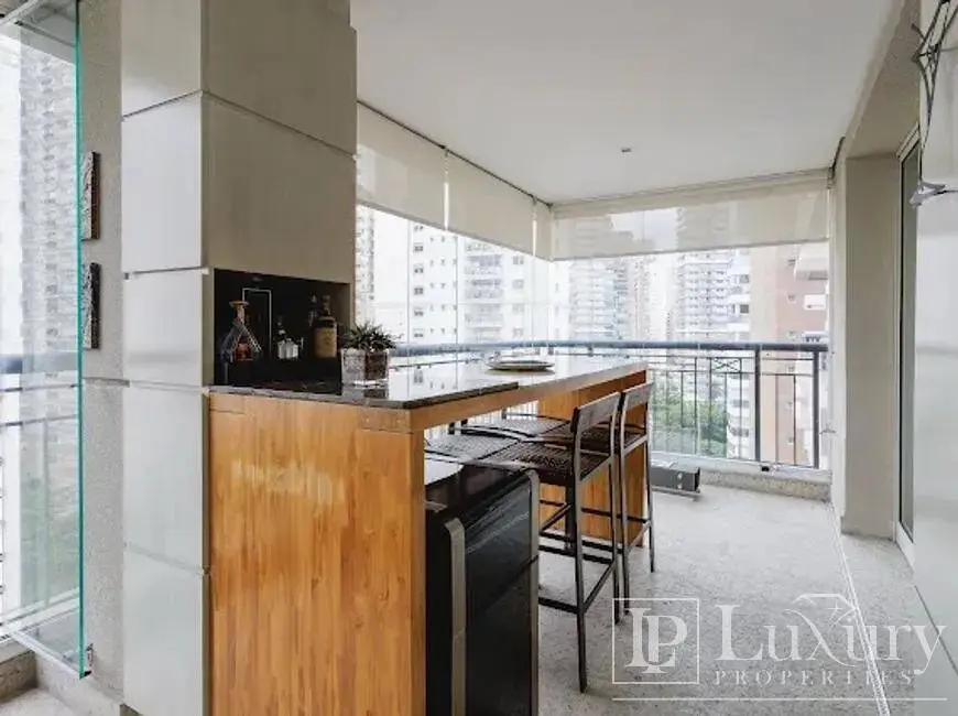 Apartamento com 4 quartos à venda em Vila Nova Conceição, São Paulo - SP - imagem 9 Foto 9 de Apartamento com 4 quartos à venda em Vila Nova Conceição, São Paulo - SP