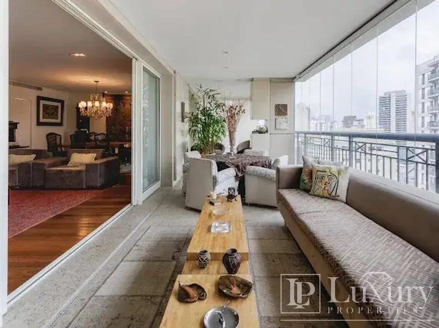 Apartamento com 4 quartos à venda em Vila Nova Conceição, São Paulo - SP - imagem 1 Foto 1 de Apartamento com 4 quartos à venda em Vila Nova Conceição, São Paulo - SP