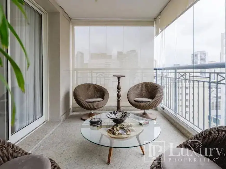 Apartamento com 4 quartos à venda em Vila Nova Conceição, São Paulo - SP - imagem 5 Foto 5 de Apartamento com 4 quartos à venda em Vila Nova Conceição, São Paulo - SP