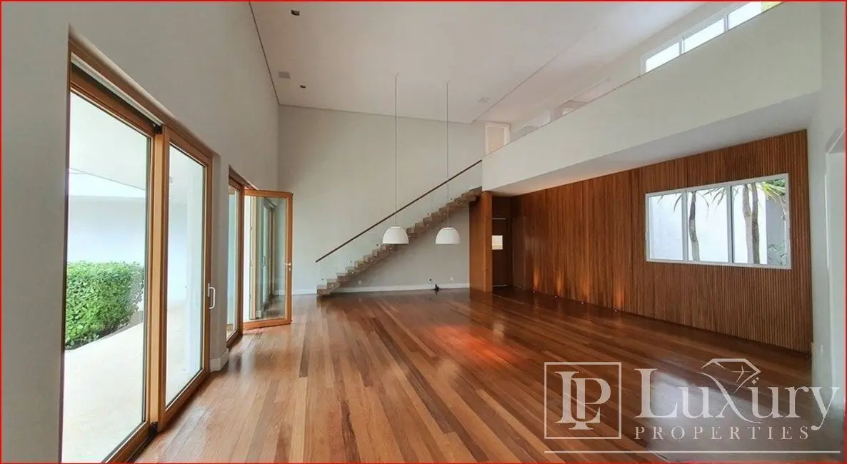 Casa com 4 quartos à venda em Jardim Luzitânia, São Paulo - SP - imagem 3 Foto 3 de Casa com 4 quartos à venda em Jardim Luzitânia, São Paulo - SP