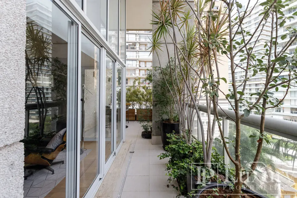 Apartamento com 2 quartos para alugar, 134m2 em Vila Nova Conceição, São Paulo - SP - imagem 4 Foto 4 de Apartamento com 2 quartos para alugar, 134m2 em Vila Nova Conceição, São Paulo - SP