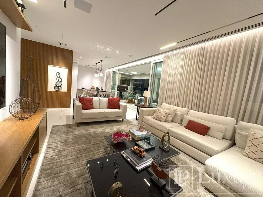 Foto 3 de Apartamento com 3 quartos à venda, 217m2 em Vila Olímpia, São Paulo - SP