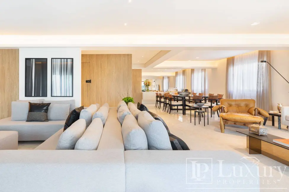 Foto 2 de Apartamento com 3 quartos para alugar, 220m2 em Consolação, São Paulo - SP