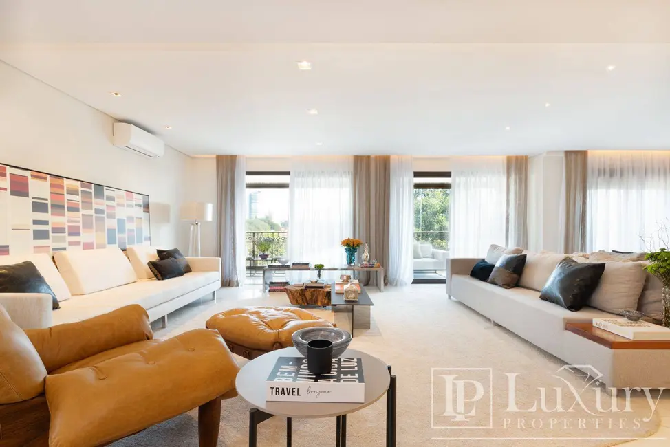 Foto 4 de Apartamento com 3 quartos para alugar, 220m2 em Consolação, São Paulo - SP