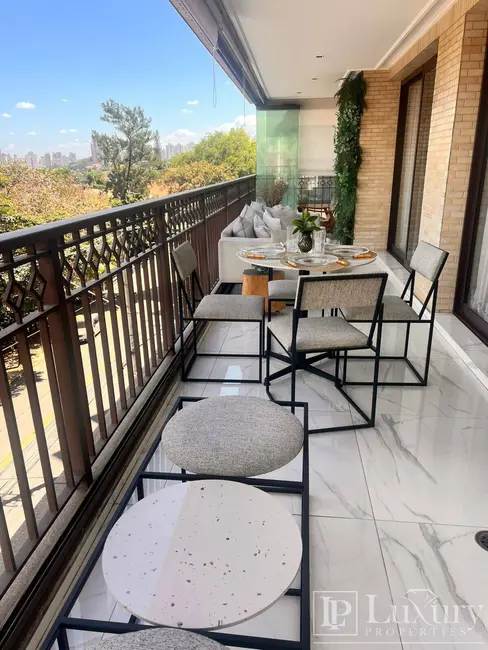 Foto 6 de Apartamento com 3 quartos para alugar, 220m2 em Consolação, São Paulo - SP