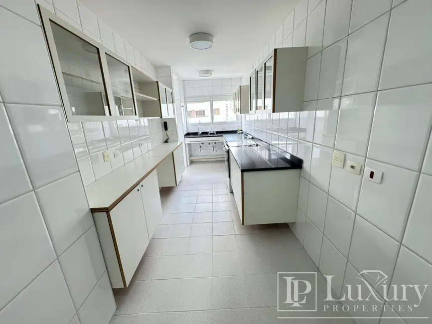 Foto 9 de Apartamento com 3 quartos à venda e para alugar, 170m2 em Pinheiros, São Paulo - SP