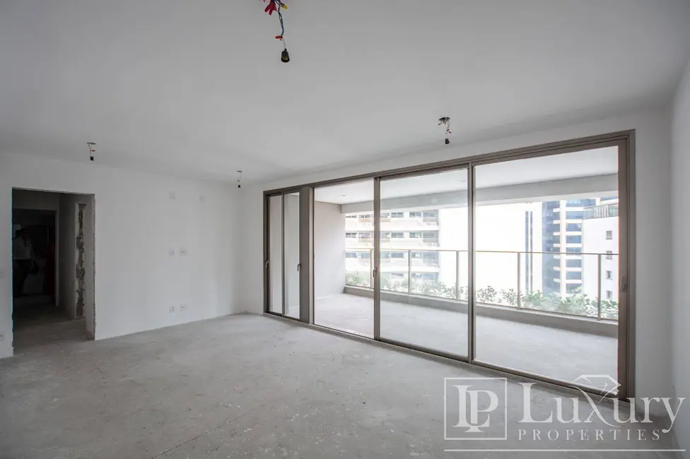 Apartamento com 3 quartos à venda, 150m2 em Moema, São Paulo - SP - imagem 7 Foto 7 de Apartamento com 3 quartos à venda, 150m2 em Moema, São Paulo - SP