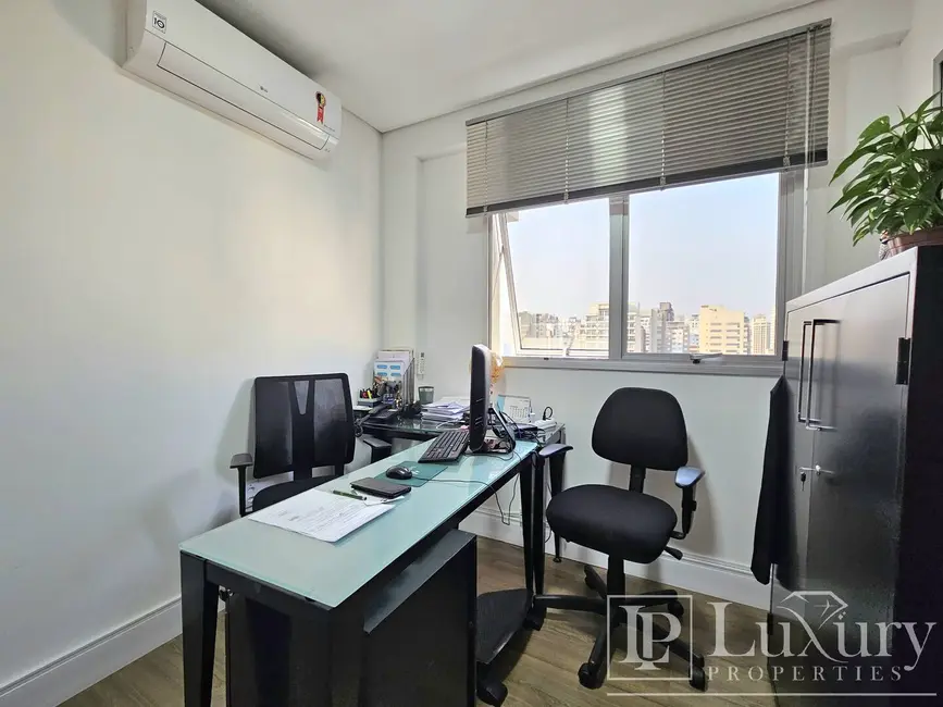 Sala Comercial à venda, 151m2 em Indianópolis, São Paulo - SP - imagem 9 Foto 9 de Sala Comercial à venda, 151m2 em Indianópolis, São Paulo - SP