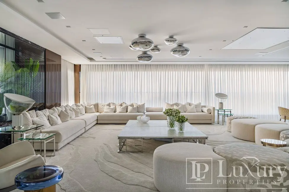 Foto 2 de Apartamento com 3 quartos para alugar, 280m2 em Moema, São Paulo - SP