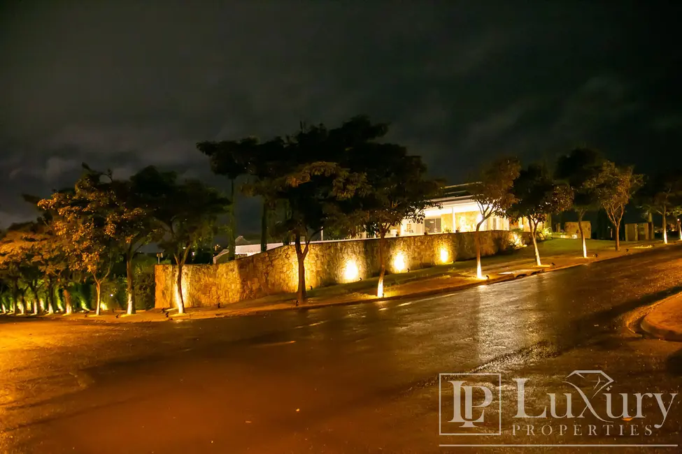 Foto 4 de Casa de Condomínio com 4 quartos à venda e para alugar em Aracoiaba Da Serra - SP