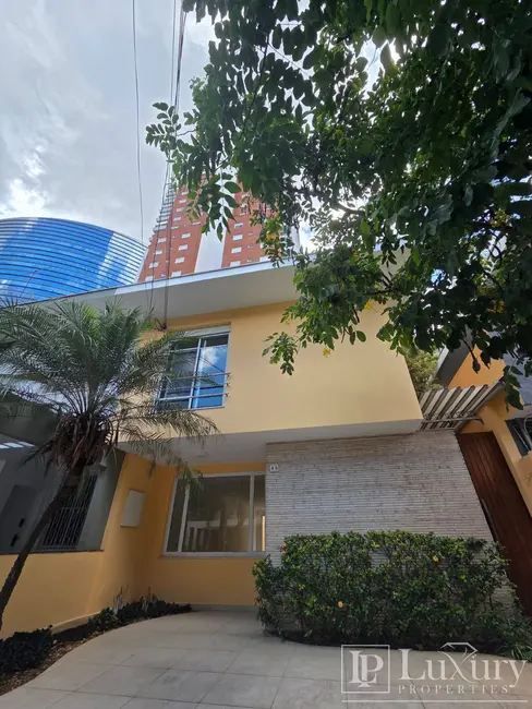 Foto 8 de Casa de Condomínio com 3 quartos para alugar em Itaim Bibi, São Paulo - SP