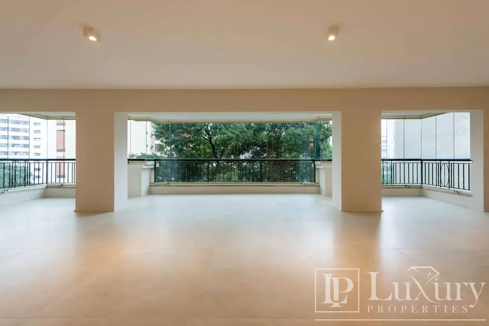 Foto 3 de Apartamento com 4 quartos à venda, 230m2 em São Paulo - SP