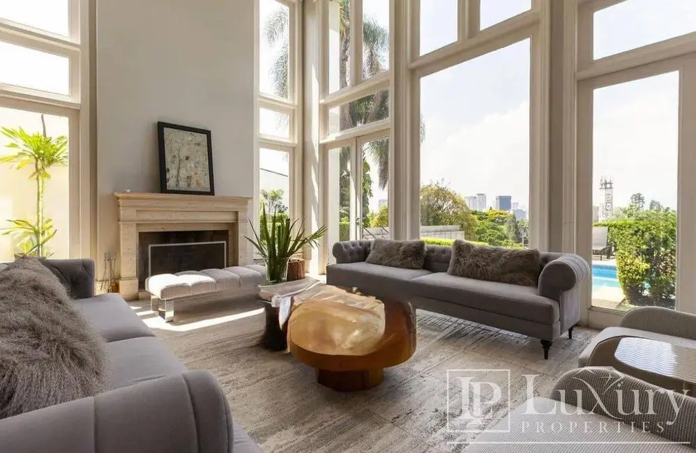 Foto 3 de Casa com 4 quartos à venda e para alugar, 738m2 em Cidade Jardim, São Paulo - SP