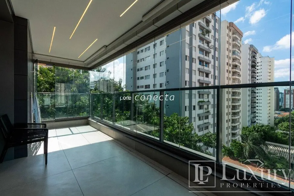 Apartamento com 4 quartos à venda, 337m2 em São Paulo - SP - imagem 6 Foto 6 de Apartamento com 4 quartos à venda, 337m2 em São Paulo - SP