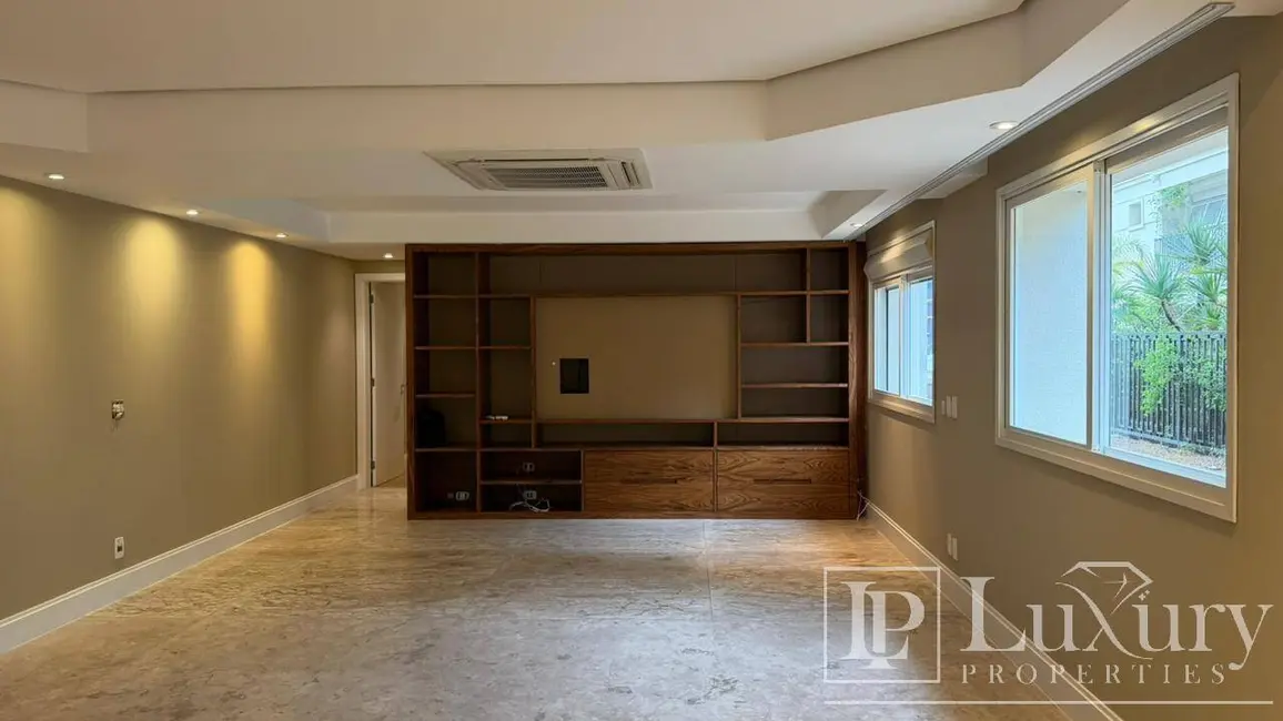 Foto 9 de Apartamento com 4 quartos para alugar, 320m2 em Vila Nova Conceição, São Paulo - SP