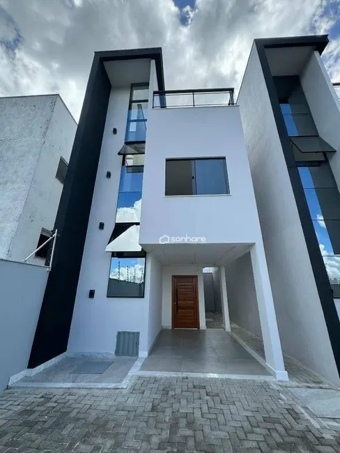 Foto 2 de Casa com 3 quartos à venda, 53m2 em Linhares - ES