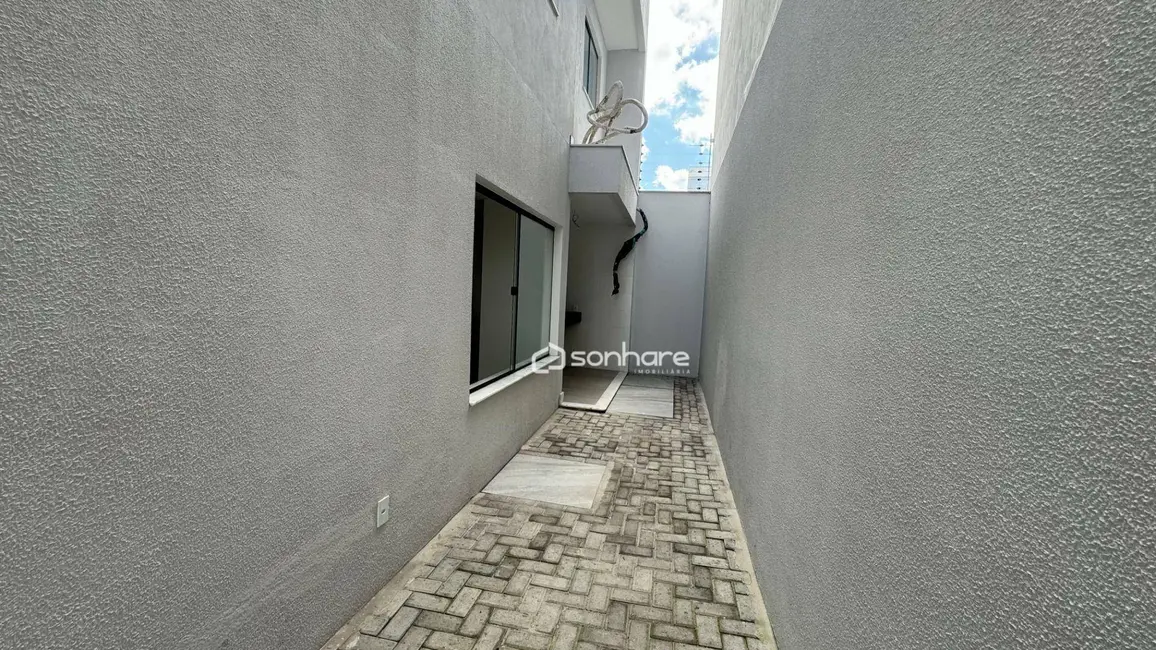 Casa com 3 quartos à venda, 53m2 em Linhares - ES - imagem 4 Foto 4 de Casa com 3 quartos à venda, 53m2 em Linhares - ES