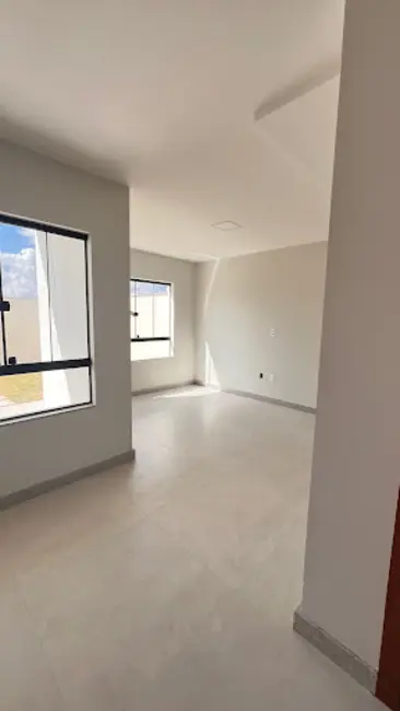 Casa com 3 quartos à venda, 180m2 em São José, Linhares - ES - imagem 3 Foto 3 de Casa com 3 quartos à venda, 180m2 em São José, Linhares - ES