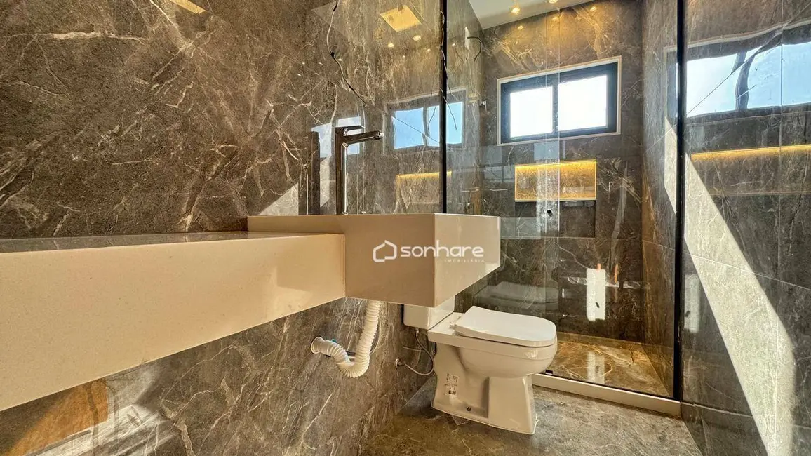 Casa de Condomínio com 3 quartos à venda, 360m2 em Linhares - ES - imagem 8 Foto 8 de Casa de Condomínio com 3 quartos à venda, 360m2 em Linhares - ES