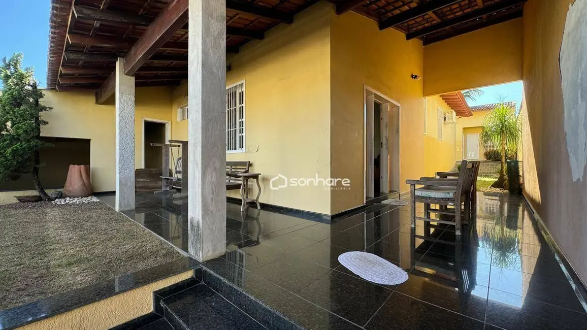 Foto 1 de Casa com 3 quartos à venda, 360m2 em Centro, Linhares - ES