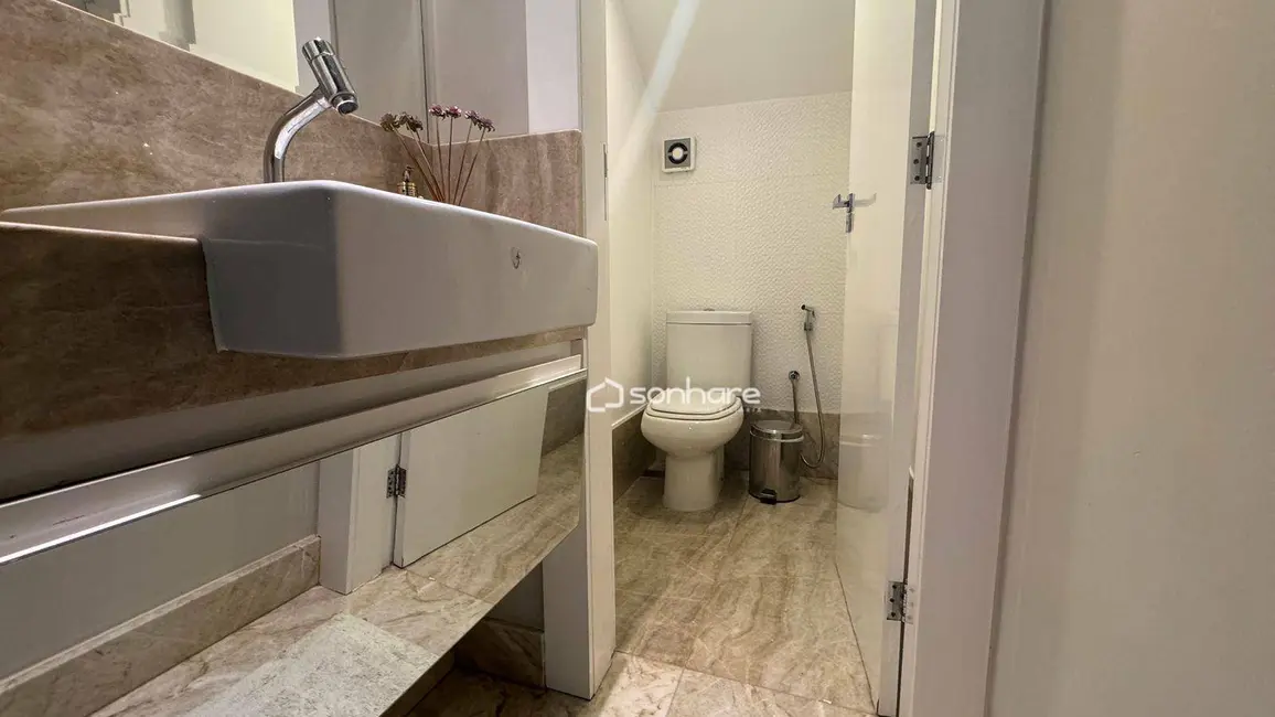 Casa com 3 quartos à venda, 213m2 em Três Barras, Linhares - ES - imagem 4 Foto 4 de Casa com 3 quartos à venda, 213m2 em Três Barras, Linhares - ES