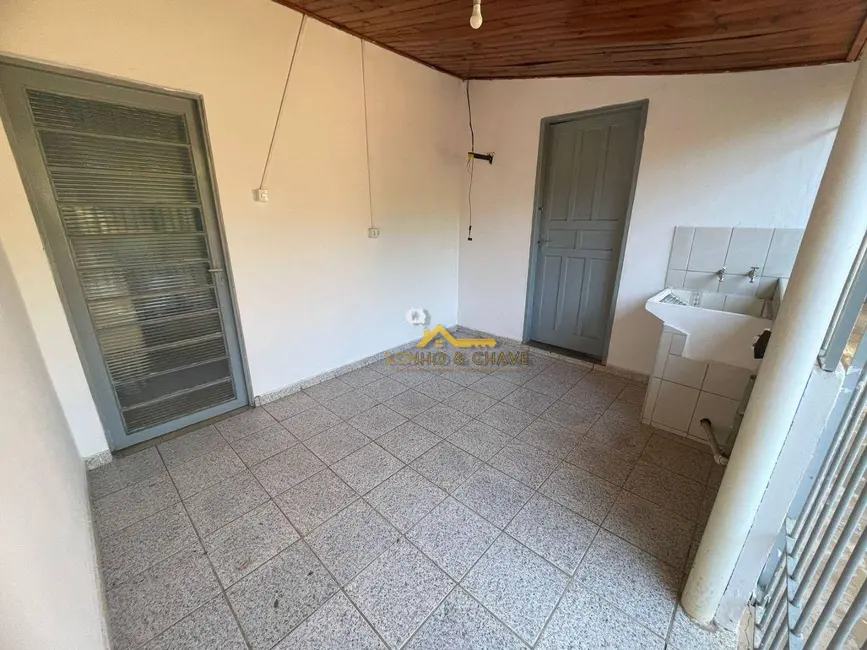 Casa com 2 quartos à venda e para alugar, 160m2 em Jardim Brasil, Americana - SP - imagem 3 Foto 3 de Casa com 2 quartos à venda e para alugar, 160m2 em Jardim Brasil, Americana - SP