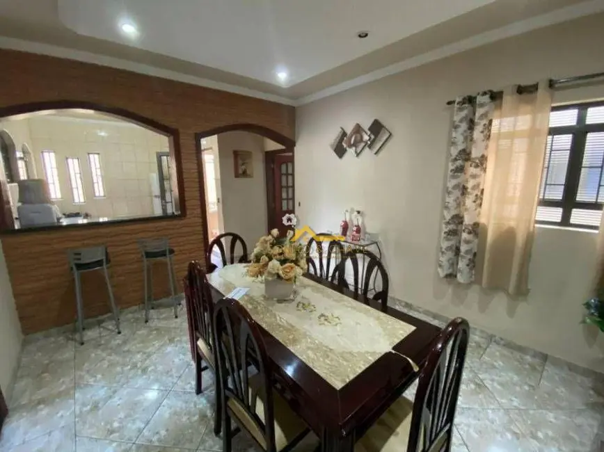 Casa com 3 quartos à venda e para alugar, 350m2 em Jardim Ipiranga, Americana - SP - imagem 6 Foto 6 de Casa com 3 quartos à venda e para alugar, 350m2 em Jardim Ipiranga, Americana - SP