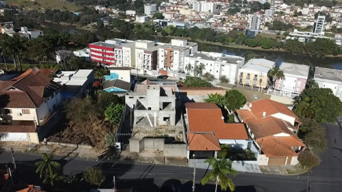 Foto 4 de Casa com 3 quartos à venda, 180m2 em Jardim do Lago, Braganca Paulista - SP