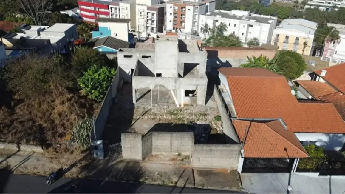 Foto 2 de Casa com 3 quartos à venda, 180m2 em Jardim do Lago, Braganca Paulista - SP