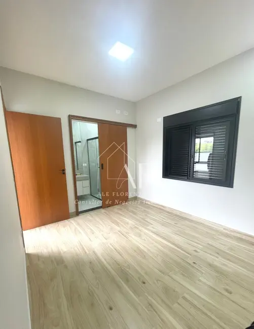Casa de Condomínio com 3 quartos à venda, 213m2 em Braganca Paulista - SP - imagem 8 Foto 8 de Casa de Condomínio com 3 quartos à venda, 213m2 em Braganca Paulista - SP