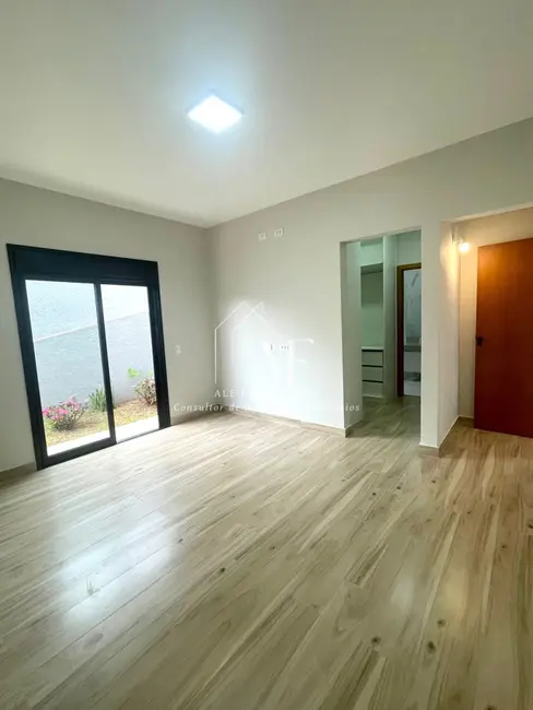Casa de Condomínio com 3 quartos à venda, 213m2 em Braganca Paulista - SP - imagem 7 Foto 7 de Casa de Condomínio com 3 quartos à venda, 213m2 em Braganca Paulista - SP