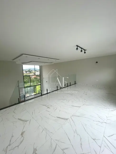 Casa de Condomínio com 3 quartos à venda, 213m2 em Braganca Paulista - SP - imagem 2 Foto 2 de Casa de Condomínio com 3 quartos à venda, 213m2 em Braganca Paulista - SP