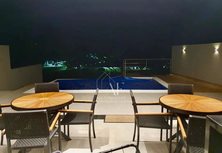 Casa de Condomínio com 3 quartos à venda, 372m2 em Condomínio Vale das Águas, Braganca Paulista - SP - imagem 3 Foto 3 de Casa de Condomínio com 3 quartos à venda, 372m2 em Condomínio Vale das Águas, Braganca Paulista - SP