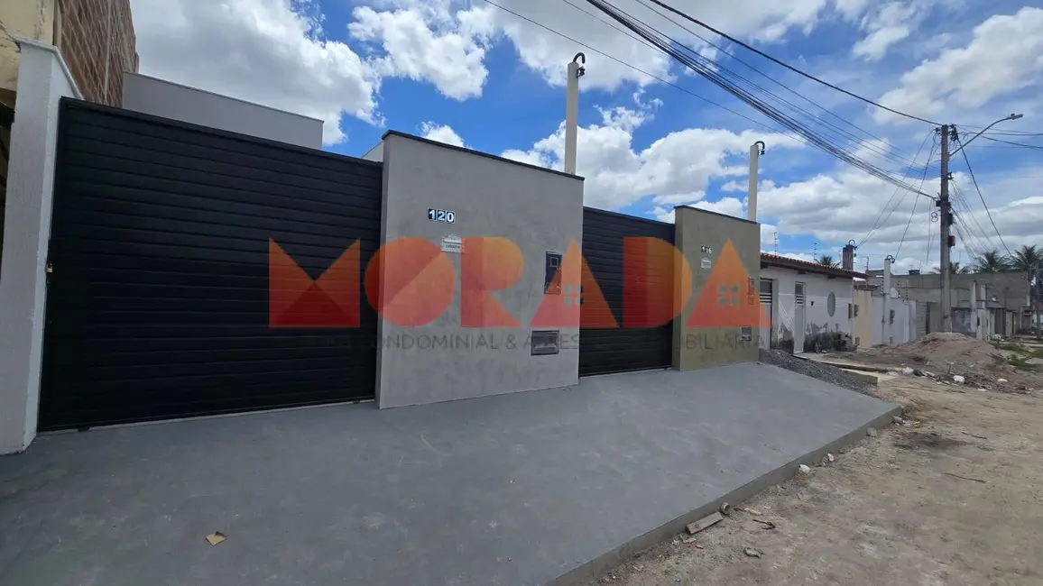 Foto 1 de Casa com 2 quartos à venda, 125m2 em Conceição, Feira De Santana - BA