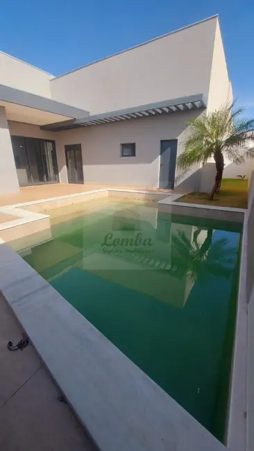 Foto 2 de Casa de Condomínio com 4 quartos à venda, 372m2 em Jardim Itália, Cuiaba - MT