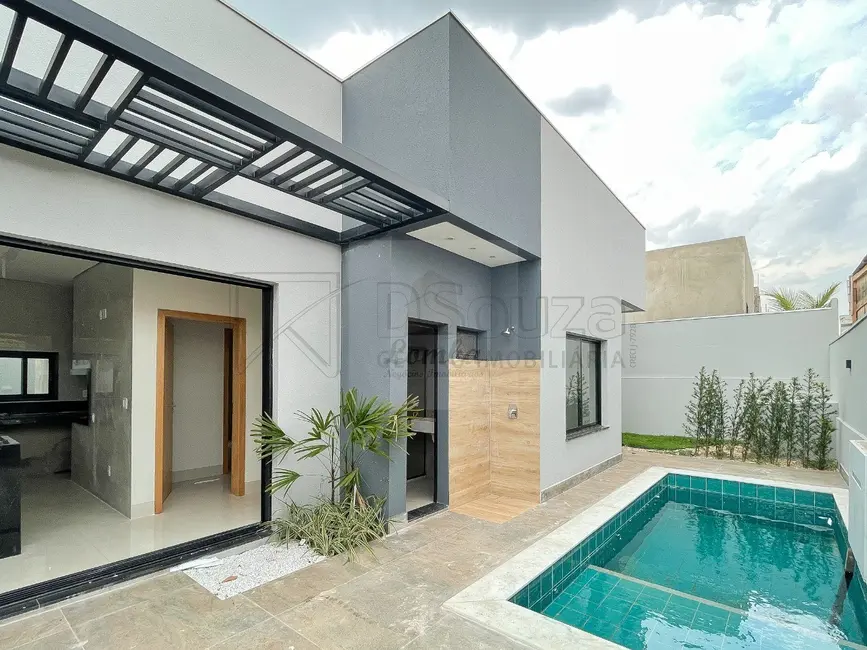 Foto 1 de Casa de Condomínio com 3 quartos à venda, 203m2 em Varzea Grande - MT