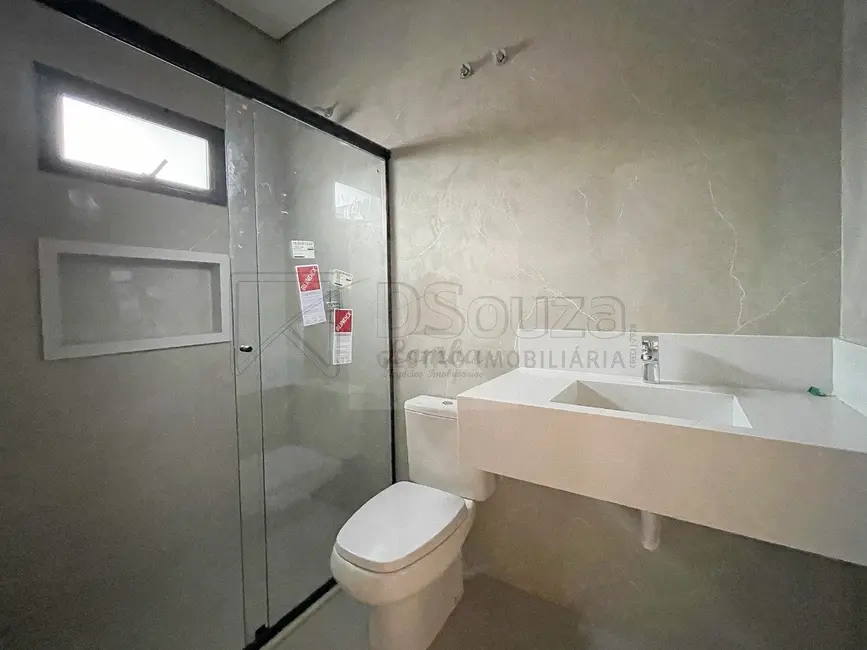 Foto 2 de Casa de Condomínio com 3 quartos à venda, 203m2 em Varzea Grande - MT