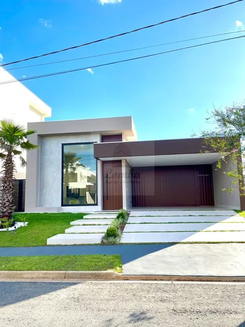 Foto 3 de Casa de Condomínio com 3 quartos à venda, 254m2 em Varzea Grande - MT