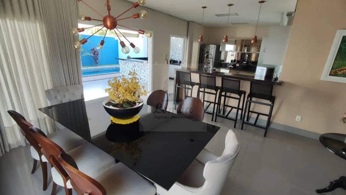 Casa de Condomínio com 4 quartos à venda, 406m2 em Jardim Itália, Cuiaba - MT - imagem 4 Foto 4 de Casa de Condomínio com 4 quartos à venda, 406m2 em Jardim Itália, Cuiaba - MT