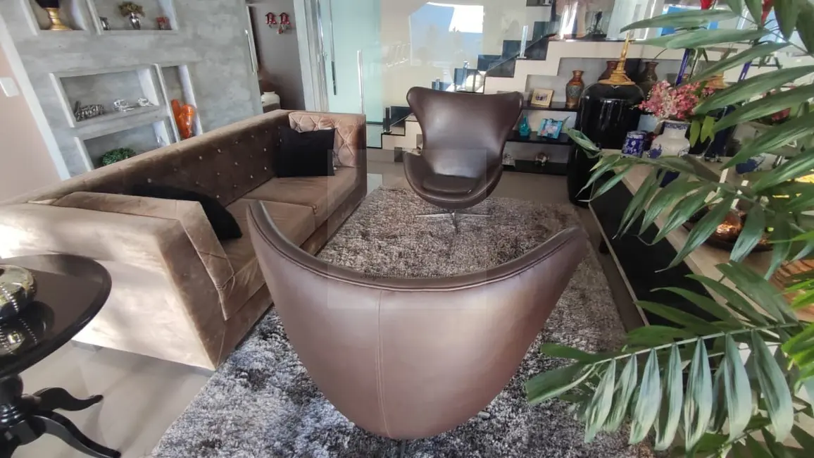 Casa de Condomínio com 4 quartos à venda, 406m2 em Jardim Itália, Cuiaba - MT - imagem 3 Foto 3 de Casa de Condomínio com 4 quartos à venda, 406m2 em Jardim Itália, Cuiaba - MT