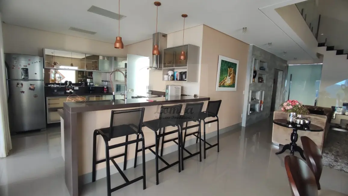 Casa de Condomínio com 4 quartos à venda, 406m2 em Jardim Itália, Cuiaba - MT - imagem 8 Foto 8 de Casa de Condomínio com 4 quartos à venda, 406m2 em Jardim Itália, Cuiaba - MT