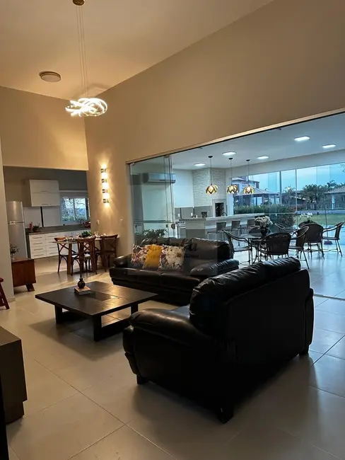 Foto 4 de Casa de Condomínio com 5 quartos à venda, 365m2 em Chapada Dos Guimaraes - MT