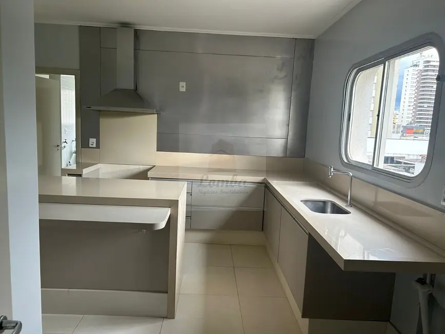Apartamento com 4 quartos à venda, 235m2 em Quilombo, Cuiaba - MT - imagem 8 Foto 8 de Apartamento com 4 quartos à venda, 235m2 em Quilombo, Cuiaba - MT