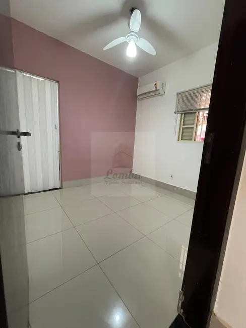 Casa de Condomínio com 3 quartos para alugar, 110m2 em Jardim Mossoró, Cuiaba - MT - imagem 5 Foto 5 de Casa de Condomínio com 3 quartos para alugar, 110m2 em Jardim Mossoró, Cuiaba - MT