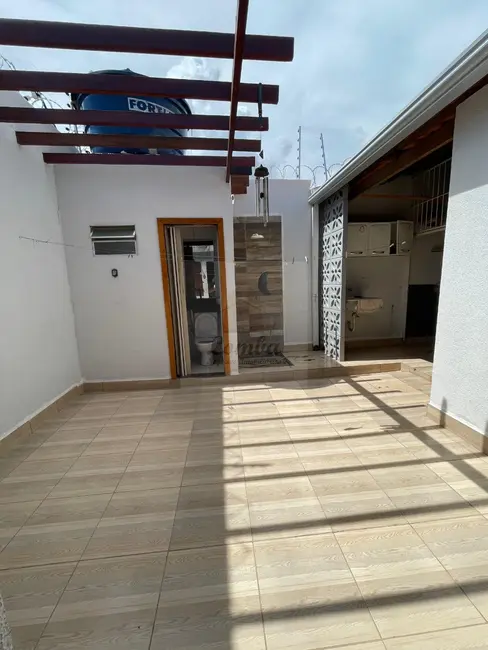 Casa de Condomínio com 3 quartos para alugar, 110m2 em Jardim Mossoró, Cuiaba - MT - imagem 7 Foto 7 de Casa de Condomínio com 3 quartos para alugar, 110m2 em Jardim Mossoró, Cuiaba - MT